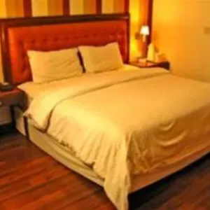Metro Continental Hotel